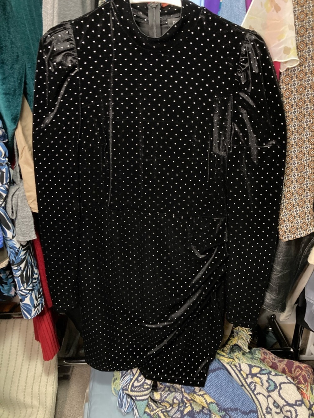 Dynamite Women’s Dress longsleeve Velvet W/ Rivets medium